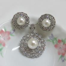 華麗白色貝殼珍珠套組-項鍊+耳環